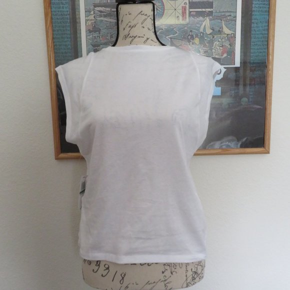 Frame Denim Tops - ⭐️⭐️⭐️HP⭐️⭐️⭐️ FRAME Le High Rise Muscle Tee in White/Blanc - Size Large, NWT